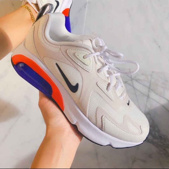 Air Max 200, multiple sizes available - Picture 8 of 9